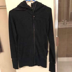 Lulu Lemon Women’s black hooded zip up
